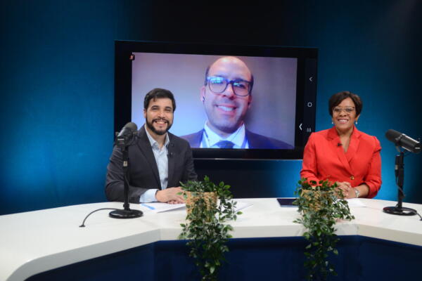 Arturo Lòpez Valerio, Rodrigo Duran y Alba Nely Familia 