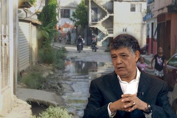 Residentes de SDO claman arreglo de calles; alcalde dice al menos 1500 están en mal estado.