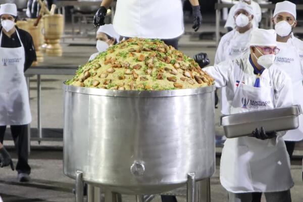 Santiago logra récord Guinness con la creación de “El Mofongo más Grande del Mundo”. Foto: Fuente externa