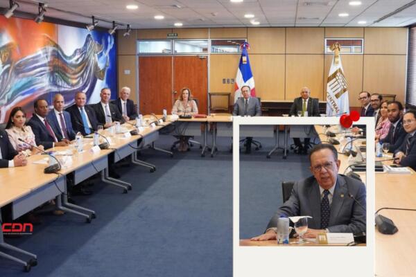 En la reunión se pasó revista al comportamiento de la economía dominicana. Foto: Fuente externa 