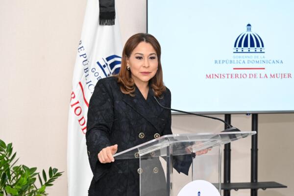 Mayra Jimenez, ministra de la Mujer
Foto: fuente externa