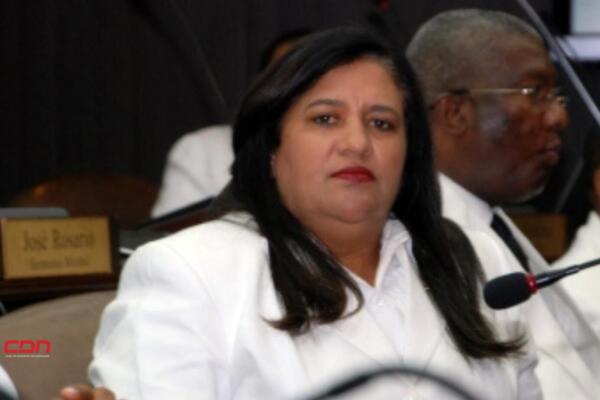 Minyety felicitó al presidente por poner freno a sus funcionarios. Foto: Fuente externa
