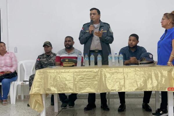 El coordinador regional norte de Seguridad Preventiva del Ministerio de Interior y Policía, Jhonattan Erick, destacó que es un aliado de los motoconchistas. Foto: Fuente externa 