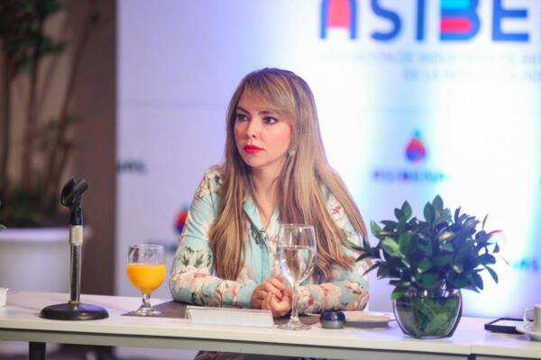 Nicole Valerio, directora ejecutiva de la Asociación de Industrias de Bebidas No Alcohólicas (Asibenas).