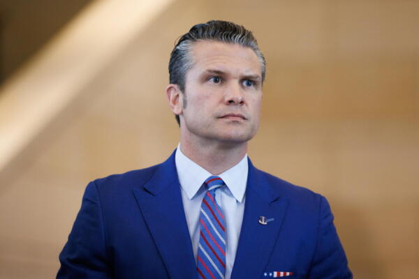 Imagen de archivo del secretario de Defensa de EE.UU., Pete Hegseth. EFE