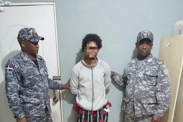 Policía realiza operativos preventivos en Monte Plata y ocupa armas de fuego