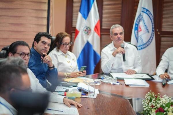 Presidente Abinader resalta impacto del saneamiento del arroyo Gurabo y anuncia ampliación de obras en Santiago.

