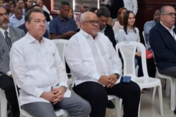 El director de Promipyme  reiterando el compromiso de la institución con el desarrollo de las Mipymes dominicanas.