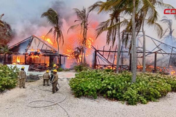 Al menos tres villas afectadas por incendio registrado en complejo turístico Cap Cana.