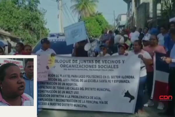 En la acción de protesta se imposibilitó el tránsito vehicular y fue convocada por el Bloque de Organizaciones Comunitarias. Foto: Fuente externa 