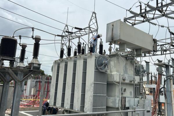 Este transformador alimentará las redes del circuito AHON103, con lo cual se logrará una mayor optimización en el servicio de electricidad. Foto: Fuente externa