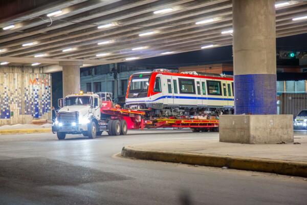 La introducción de trenes de seis vagones iniciará a principios de agosto.  Foto: Opret