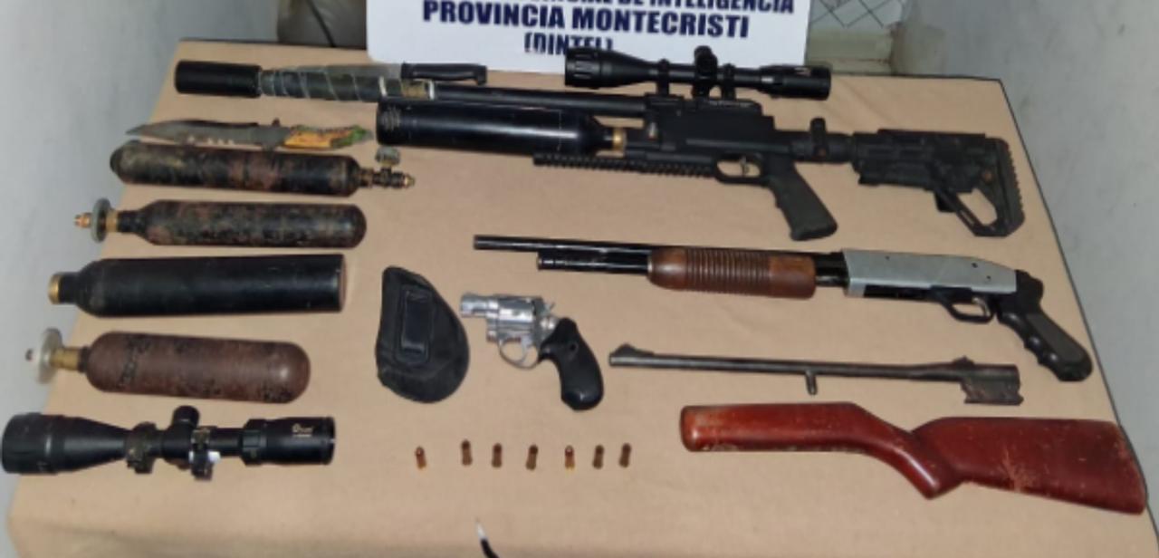 DINTEL junto al MP ocupa amplio arsenal, drogas, dinero en efectivo, dispositivos electrónicos y más durante 28 allanamientos y 13 operativos simultáneos en 12 provincias