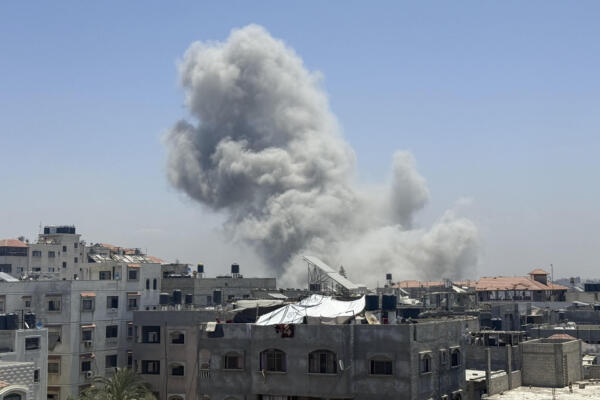 Ataques israelíes perpetrados con drones contra el campamento de refugiados de Al Shati, al oeste de la capital gazatí, el 26 de junio de 2025. EFE/ Str