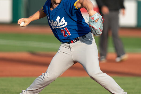 Los Tigres agregaron profundidad a su rotación abridora el lunes al adquirir a los diestros Chris Paddack y Randy Dobnak por medio de un canje con los Mellizos.