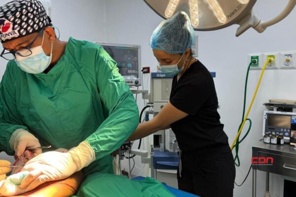 La decisión que favorecerá a miles de pacientes con gigantomastia responderá tanto a hombres como a mujeres. Foto: Fuente externa 