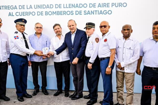Esta donación rinde homenaje a la memoria del señor George Schwarzbartl, distinguido miembro del Consejo de Administración de EGE Haina. Foto: Fuente externa 