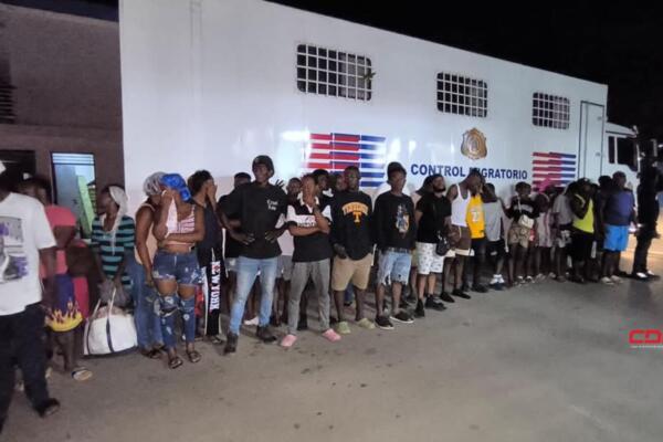 Del total de personas detenidas, 2,914 corresponden a operativos directos realizados por agentes de la DGM.