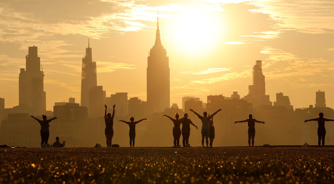 Termómetros llegan a marcar más de 100°F en Nueva York durante la ola de calor
