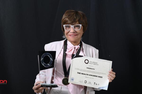 El Instituto de Patología Molecular fue distinguido en los The Health Awards 2025 reconocimiento otorgado por el Latin American Quality Institute. Foto: Fuente externa 