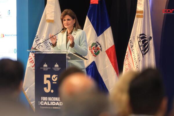 Raquel Peña expresó su preocupación por el alto número de feminicidios. Foto: Fuente externa 