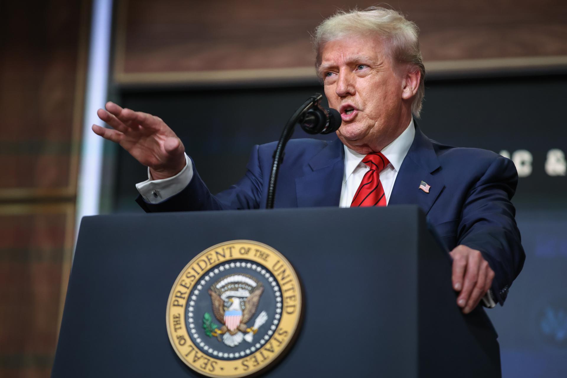 DONALP TRUMP