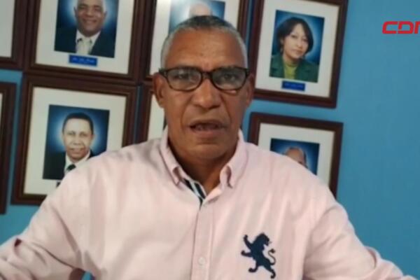Mario Acevedo, presidente de la Asociación Dominicana de Profesores (ADP) en La Vega.