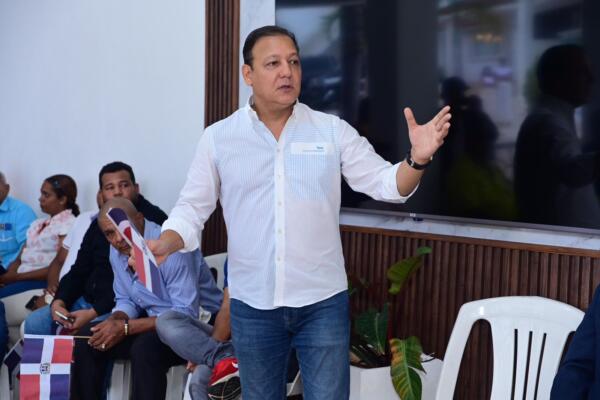 Abel Martinez asegura que el orden no se impone cerrando puertas, sino abriendo oportunidades. Foto: fuente externa