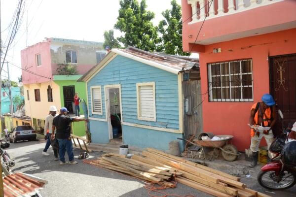 Operativo comunitario impacta positivamente con limpieza, reparaciones y servicios integrales