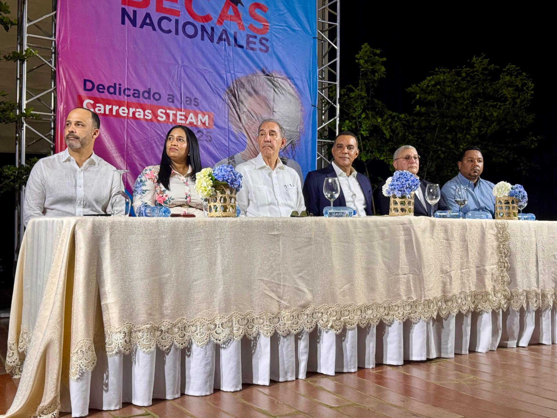 Becas a jóvenes