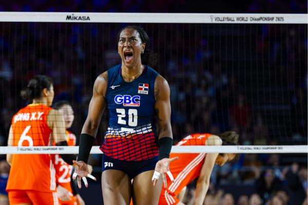 Brayelin reacciona por las Reinas del Caribe ante China en Mundial