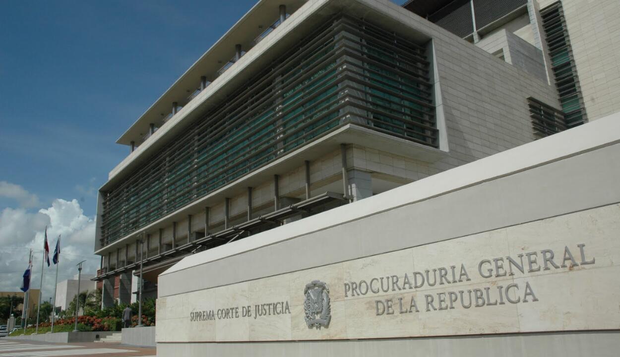 Fiscales suspendidos