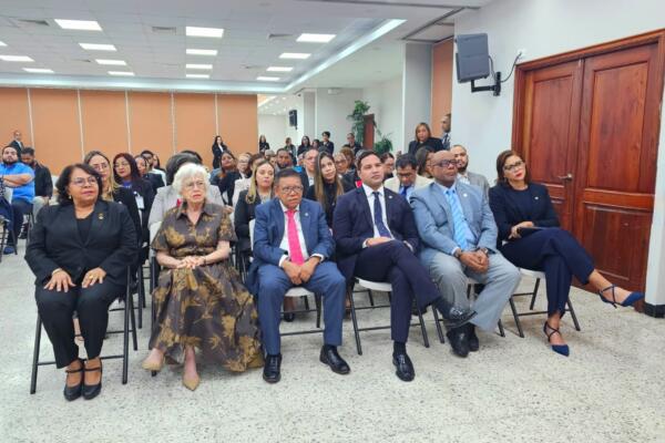 Durante la actividad se abordaron temas como la política nacional de datos abiertos, la transparencia y las características de la información pública.