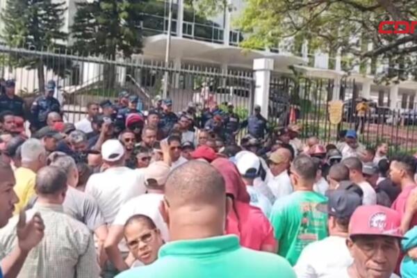 Intrant declara ilegal nueva ruta del Monorriel en Santiago y pide acatar la ley.