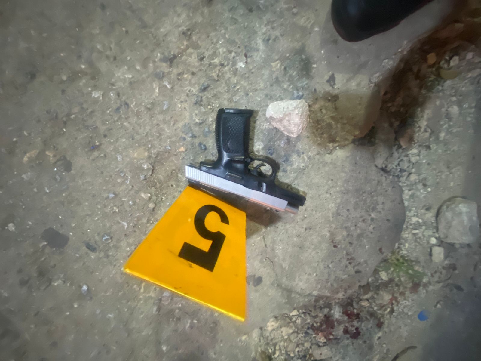 Policía y Ministerio Público investigan tiroteo en El Factor que dejó tres muertos