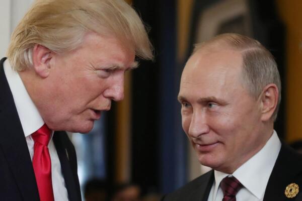 El presidente de los Estados Unidos, Donald Trump, junto al mandatario de Rusia, Vladimir Putin. Foto: Fuente Externa.