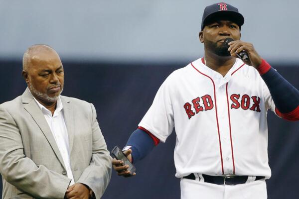 David Ortiz ex jugador de los Medias Rojas de Boston acompañado de su Padre don Leo Ortíz