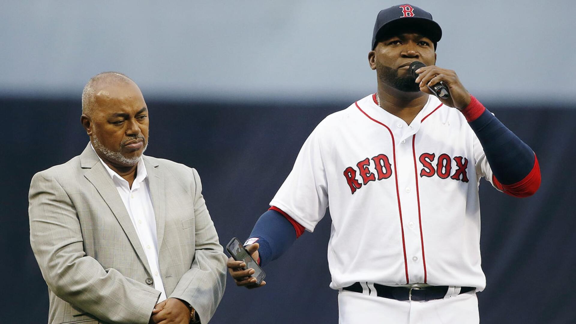 David Ortiz ex jugador de los Medias Rojas de Boston acompañado de su Padre don Leo Ortíz