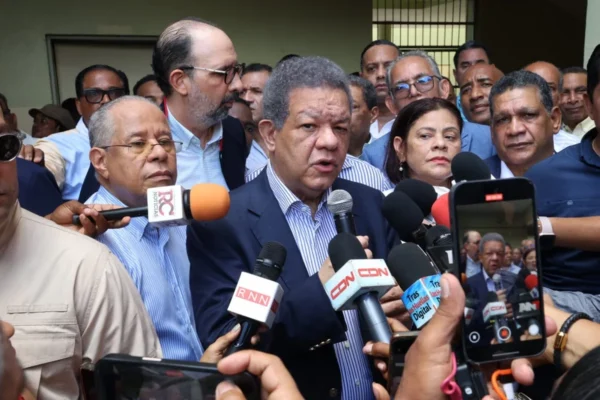 El presidente del partido Fuerza del Pueblo, Leonel Fernández.