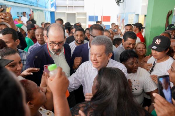 Leonel Fernandez, el domingo en las elecciones internas del Partido de la Fuerza del Pueblo, Fuente: externa