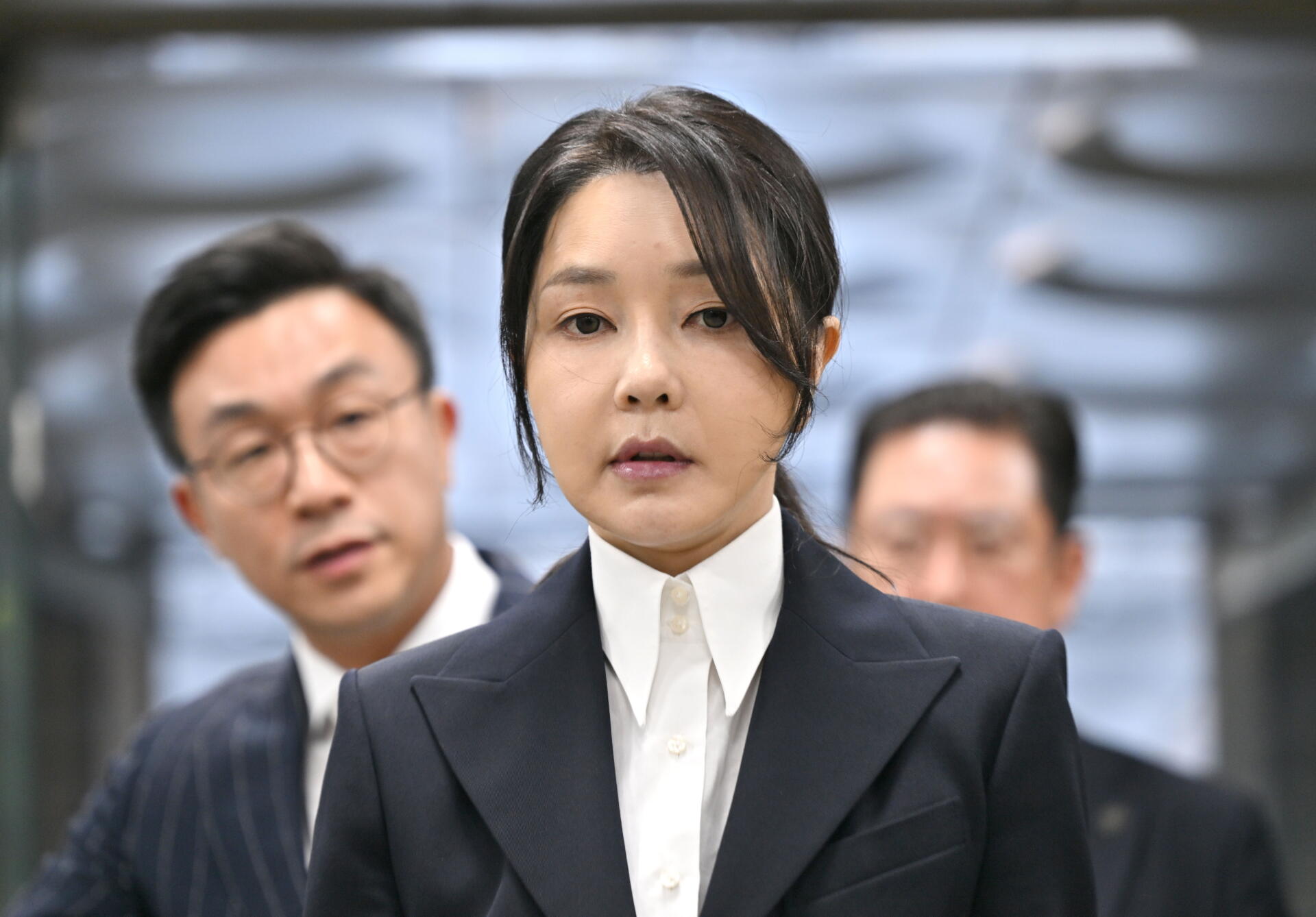 Arrestan a la ex primera dama surcoreana Kim Keon-hee por presunta corrupción