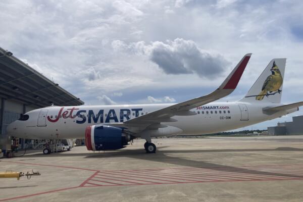 JetSMART anunció este miércoles la apertura de dos rutas internacionales que conectarán a Punta Cana con las ciudades de Medellín y Cali.