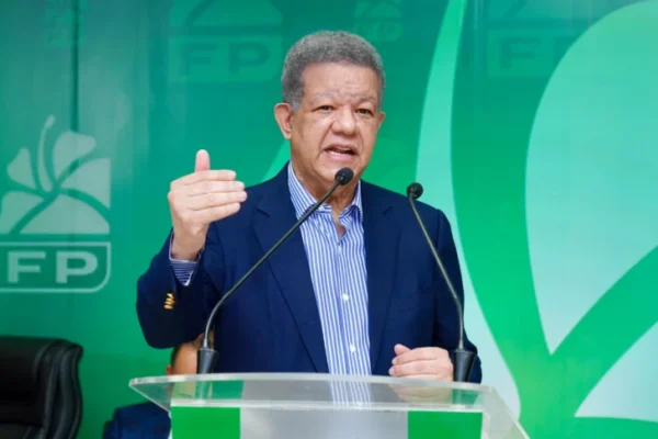Leonel Fernadez presidente de la Fuerza del Pueblo