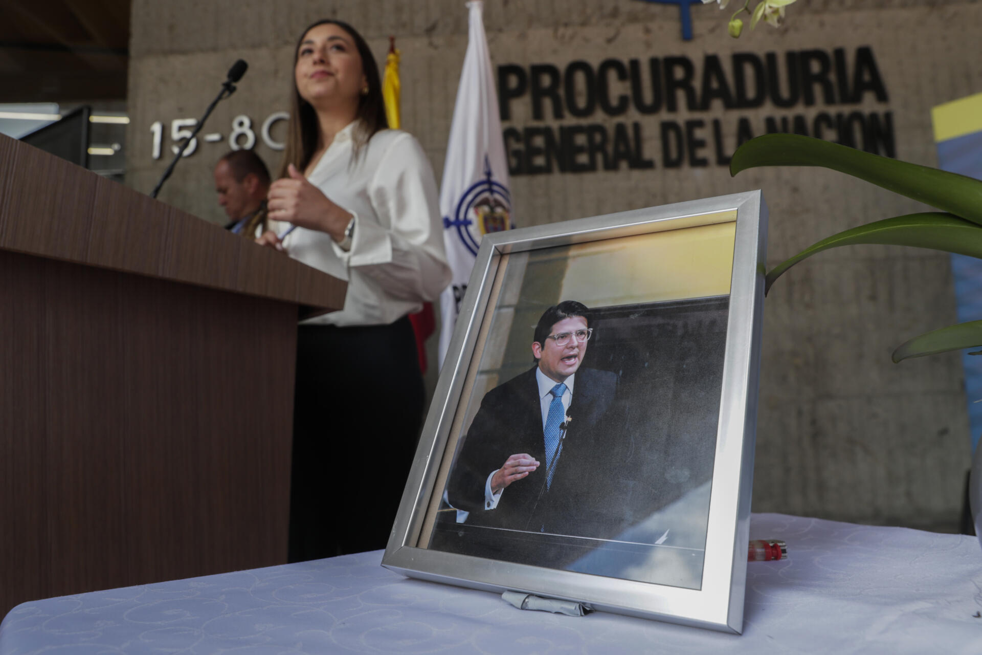Magnicidios políticos en Colombia, una lista que empieza y teMagnicidios políticos en Colombia, una lista que empieza y termina con el apellido Uribermina con el apellido Uribe