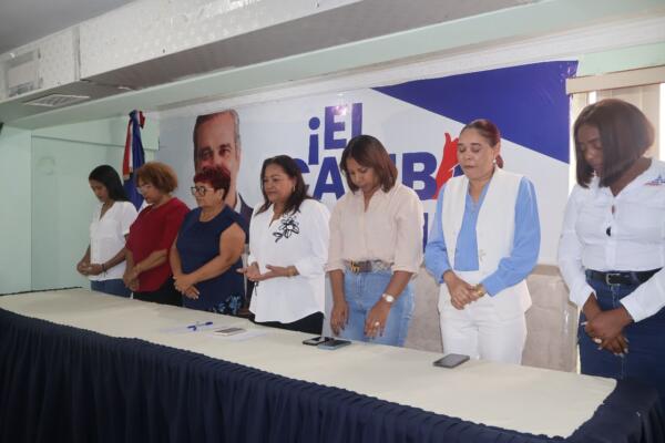 Frente de Mujeres Modernas del PRM coordina celebración 5to. Aniversario de gestión de Abinader