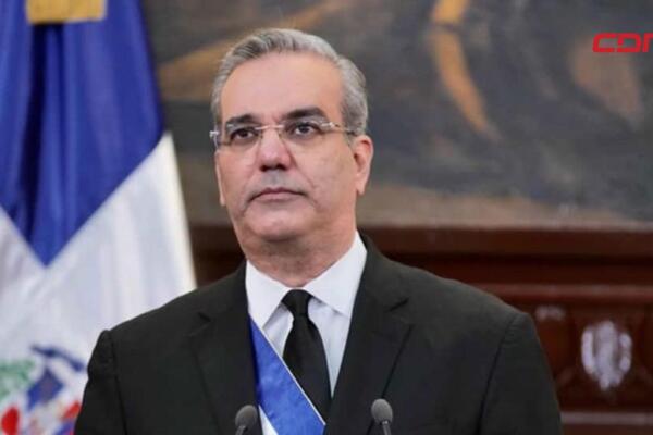 El presidente Abinader consultó si los precios de la energía contratada en las nuevas licitaciones serían menores que los de Punta Catalina