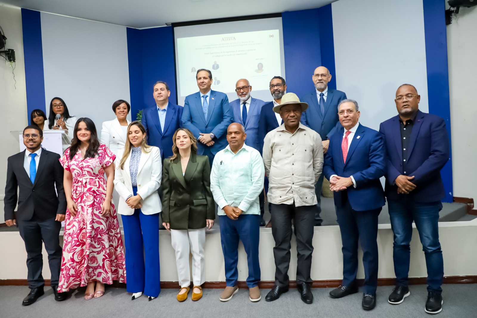 Reconocen compromiso de periodistas en medio de la tragedia Jet Set