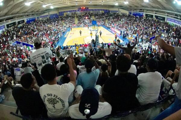 Torneo Baloncesto Superior Distrital 2024 en el Palacio del Voleibol Ricardo Gioriver Arias