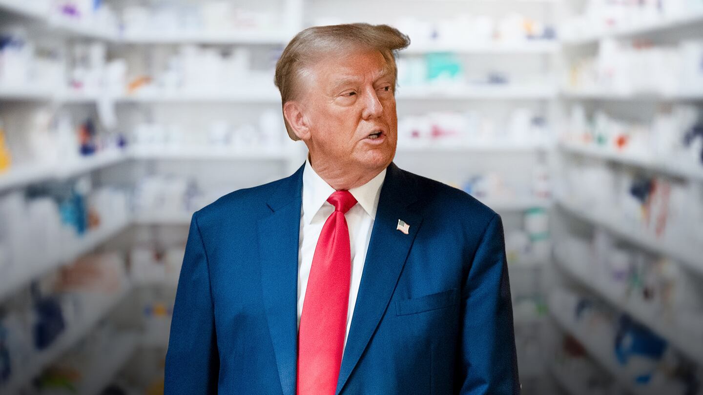 Trump exige a la industria farmacéutica bajar precios so pena de represalias
