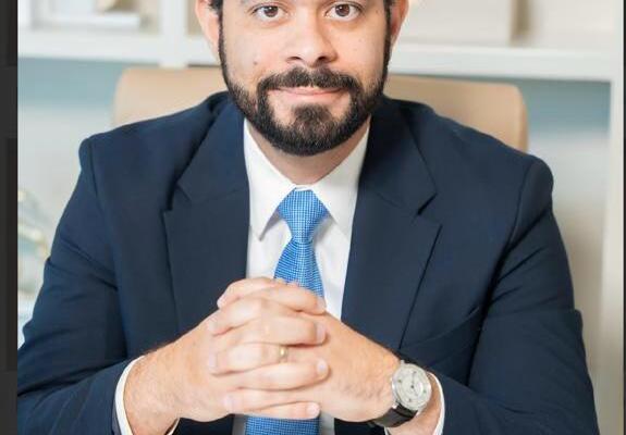 La Junta de Directores de la Liga de Béisbol Profesional de la República Dominicana (Lidom), en su más reciente sesión y con el voto unánime de sus miembros, atendiendo a una propuesta de su presidente Vitelio Mejía Ortiz, designó a Yerik Pérez como nuevo Gerente de Proyectos de la institución.